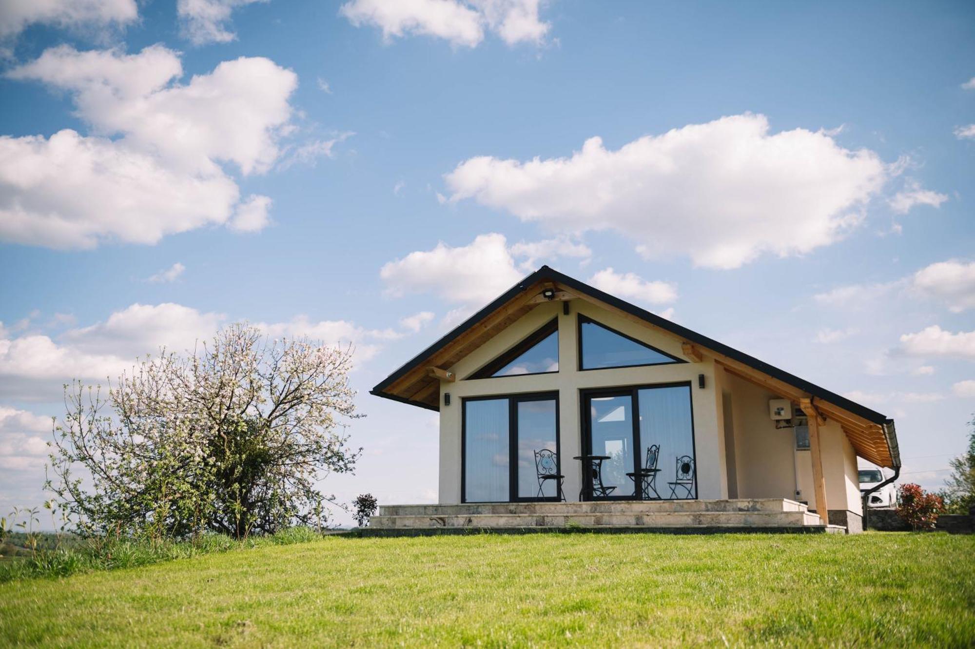 Casa Moderna In Sinteu - Intersectia Intre Modern Si Linistea Naturii Huta Voivozi المظهر الخارجي الصورة
